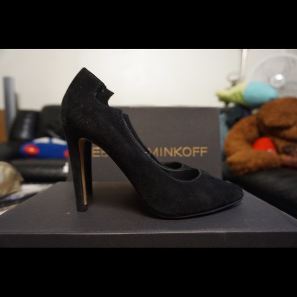BNIB Rebecca Minkoff Hailey Suede Pumps Sz 5 - Picture 2 of 7